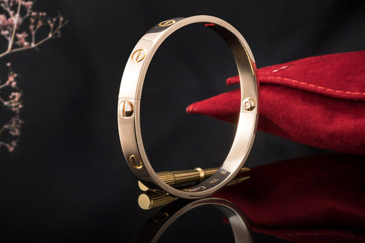 Cartier LOVE bracelet,single-screw closure, classic model